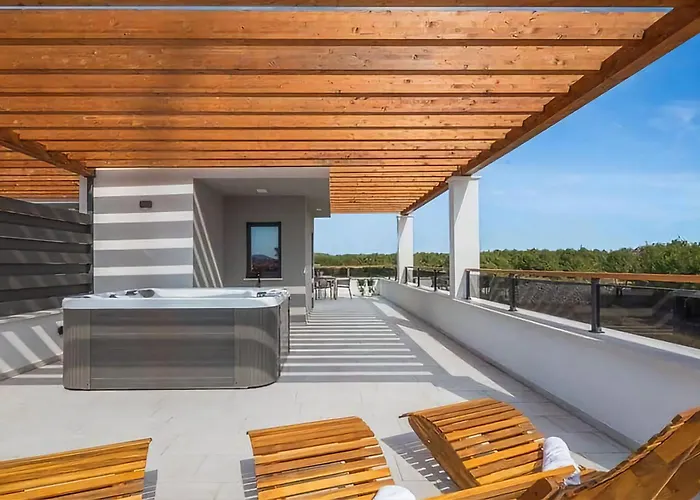 Beonelux Villa Srima